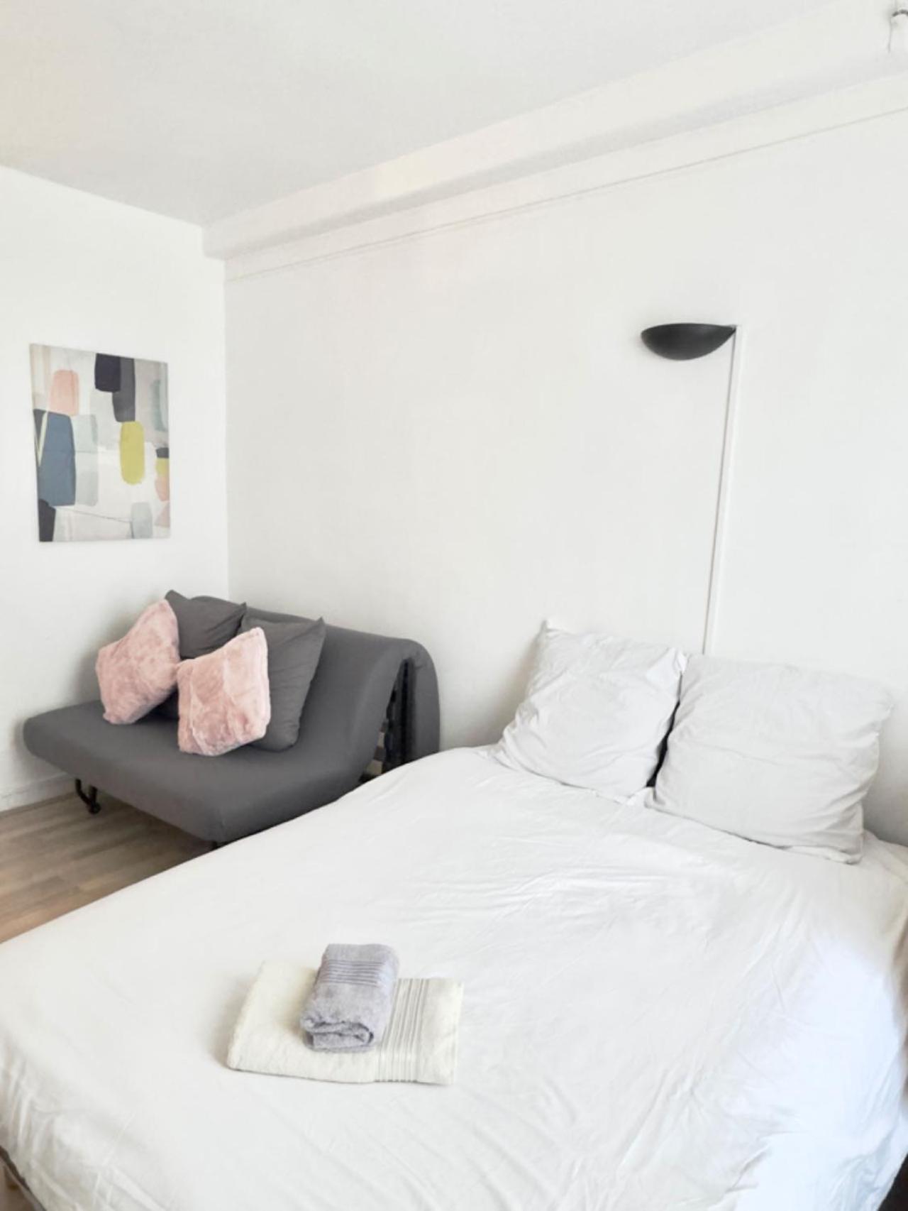 Devenez Voisin Du President Apartment ปารีส ภายนอก รูปภาพ